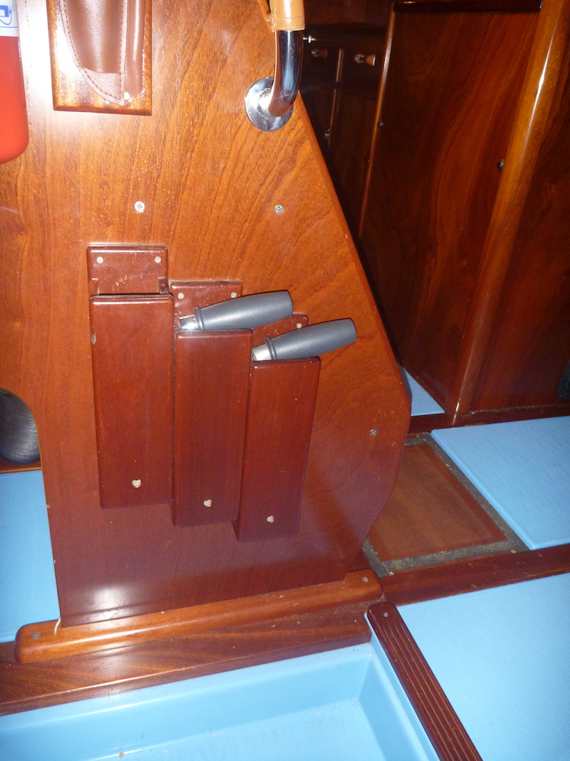  Amel Super Maramu 2000 Companion Way 