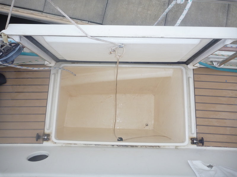  Amel Super Maramu 2000 Deck liferaft storage 