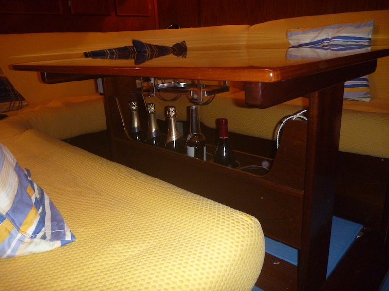  Amel Super Maramu 2000 Salon 